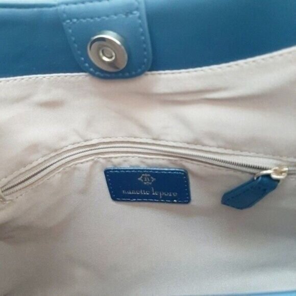 NWOT NANETTE LEPORE Blue Vegan Leather Logo Pattern Hobo Purse - Picture 11 of 11